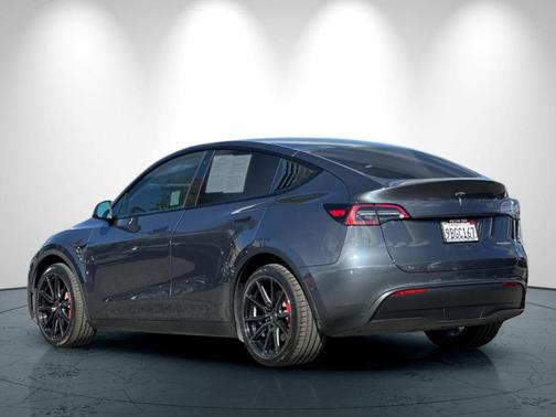 2022 Tesla Model Y Long Range