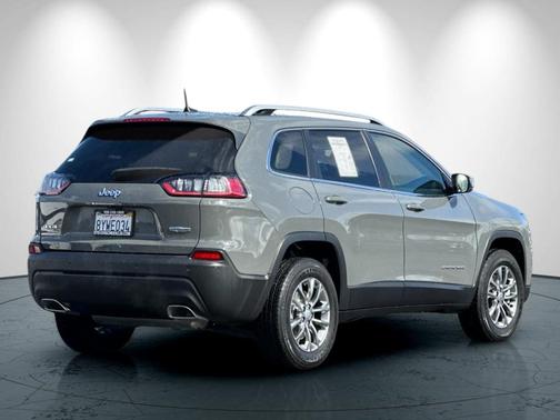 2021 Jeep Cherokee Latitude Lux