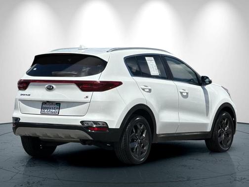 Snow White Pearl 2020 Kia Sportage S