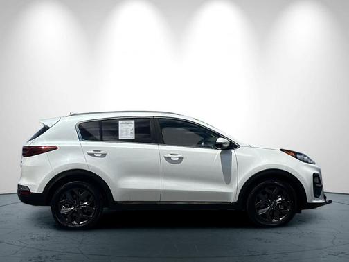 Snow White Pearl 2020 Kia Sportage S