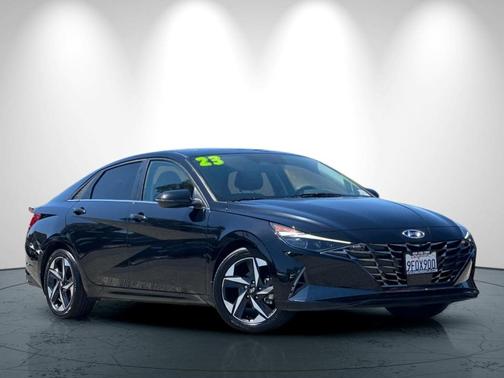 2023 Hyundai ELANTRA Limited
