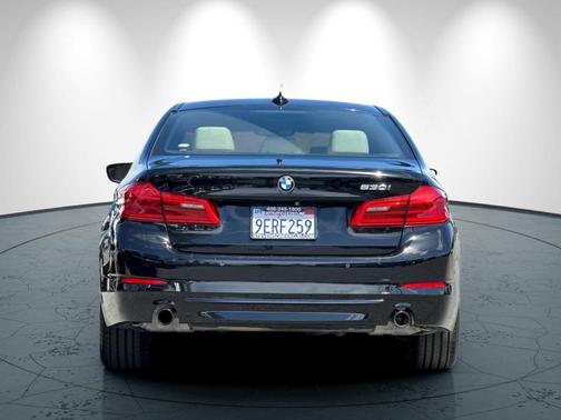 Jet Black 2019 BMW 530 i