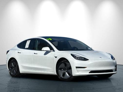 2019 Tesla Model 3 Long Range