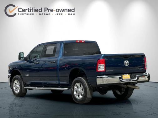 Patriot Blue Pearlcoat 2024 RAM 2500 Big Horn