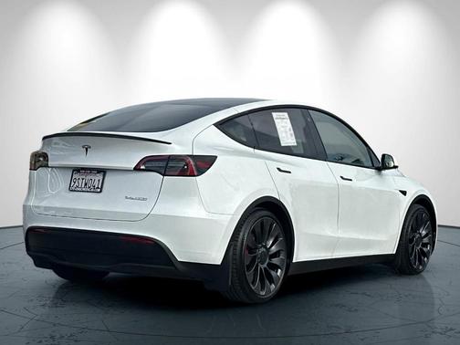 White 2023 Tesla Model Y Performance