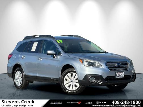 Ice Silver Metallic 2017 Subaru Outback 2.5i Premium