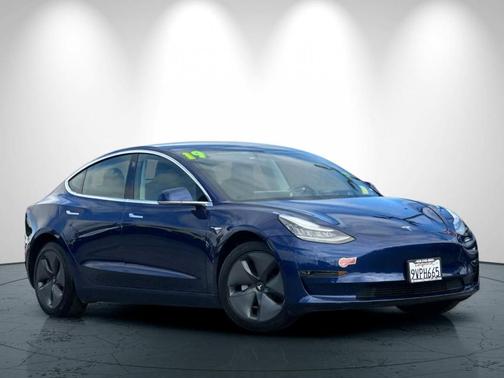 Blue 2019 Tesla Model 3 Standard Range Plus