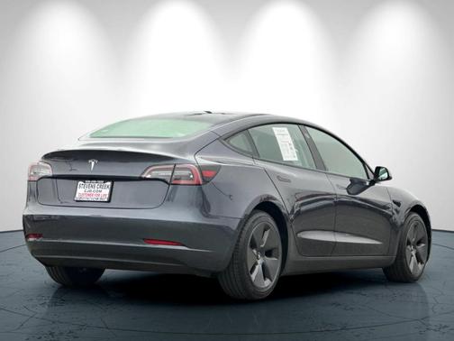 2022 Tesla Model 3 Base