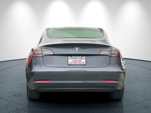 2022 Tesla Model 3 Base