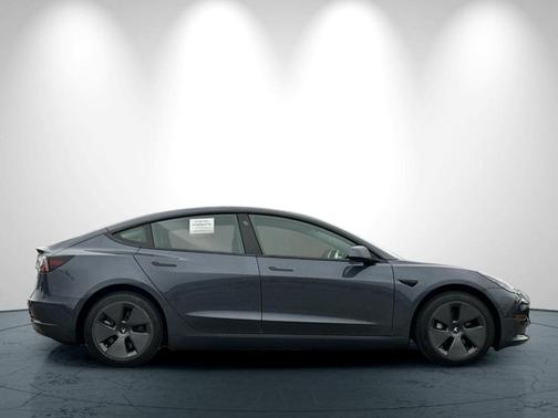 2022 Tesla Model 3 Base