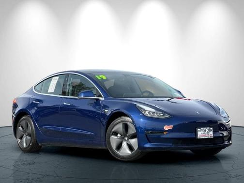 2019 Tesla Model 3 Standard Range Plus