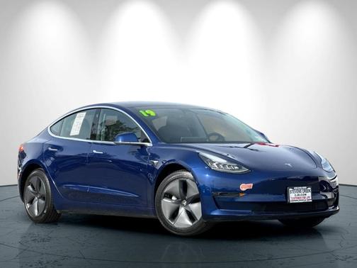 2019 Tesla Model 3 Standard Range Plus