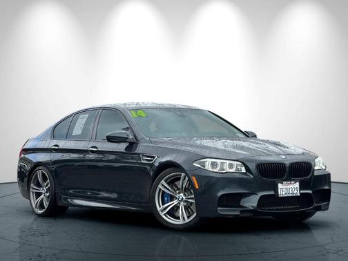 Singapore Gray Metallic 2014 BMW M5 Base