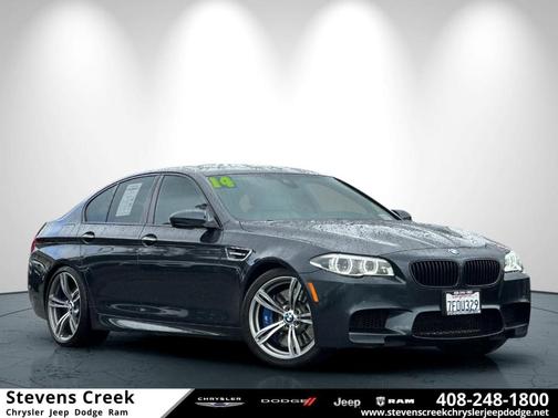 Singapore Gray Metallic 2014 BMW M5 Base