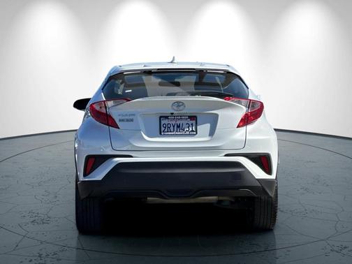 2021 Toyota C-HR XLE