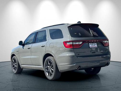 Gray 2026 Dodge Durango GT HEMI V8