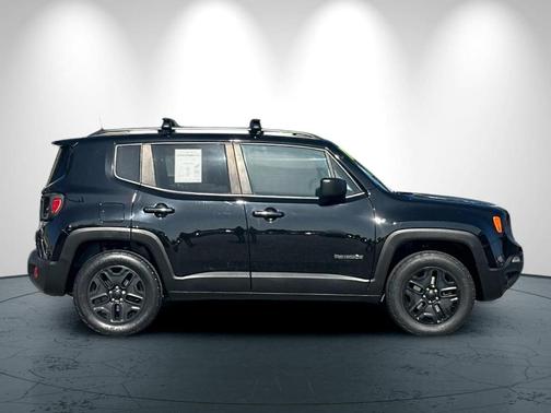 Black 2018 Jeep Renegade Sport