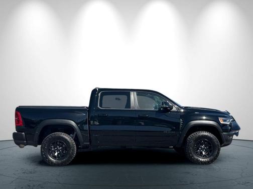 Diamond Black 2026 RAM 1500 RHO