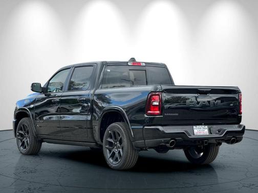 Diamond Black 2026 RAM 1500 Laramie