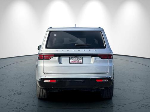 2023 Jeep Wagoneer L Base