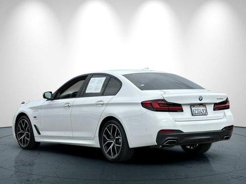 2022 BMW 530e 530e
