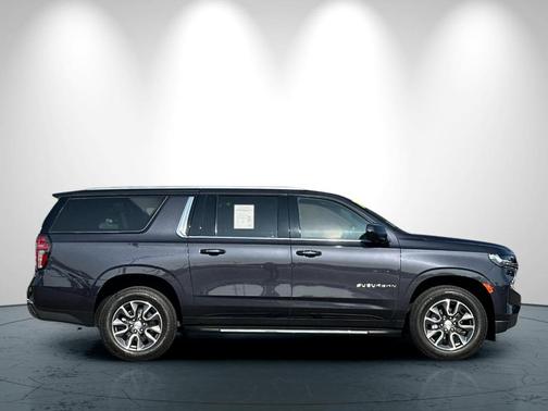 2024 Chevrolet Suburban LS
