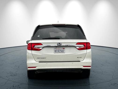 2019 Honda Odyssey Elite
