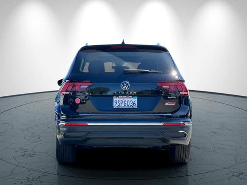 2024 Volkswagen Tiguan 2.0T Wolfsburg Edition