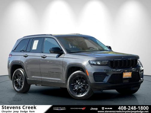 Metallic 2025 Jeep Grand Cherokee Laredo