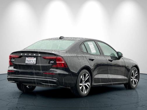 2025 Volvo S60 B5 Core