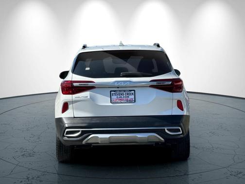2022 Kia Seltos EX