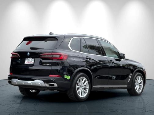 2023 BMW X5 PHEV xDrive45e