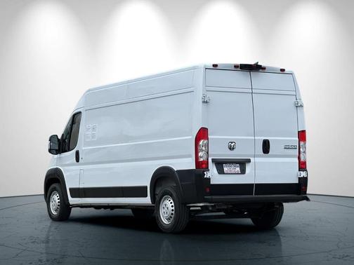 Bright White Clearcoat 2026 RAM ProMaster 2500 High Roof