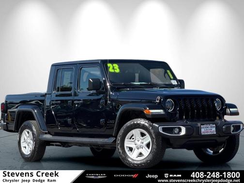 2023 Jeep Gladiator Sport