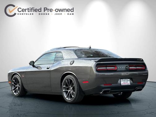 2022 Dodge Challenger R/T Scat Pack