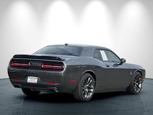 2022 Dodge Challenger R/T Scat Pack