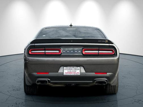 2022 Dodge Challenger R/T Scat Pack