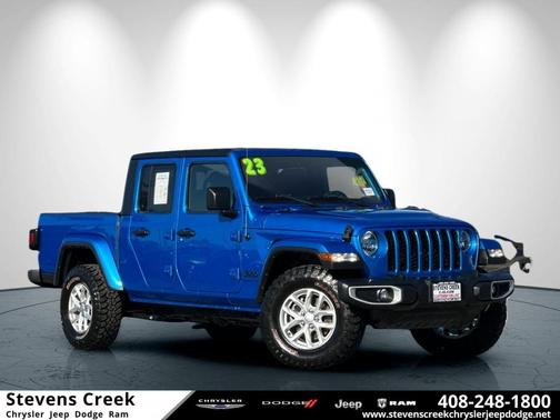 2023 Jeep Gladiator Sport