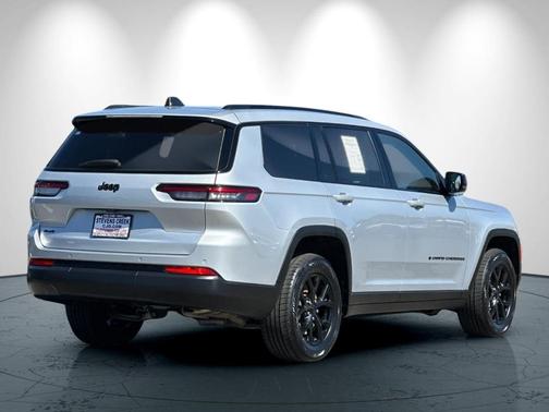2024 Jeep Grand Cherokee L Laredo