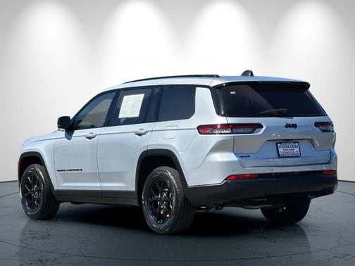 2024 Jeep Grand Cherokee L Laredo