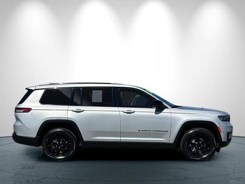 2024 Jeep Grand Cherokee L Laredo