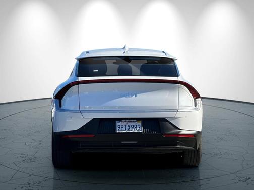 2024 Kia EV6 Light