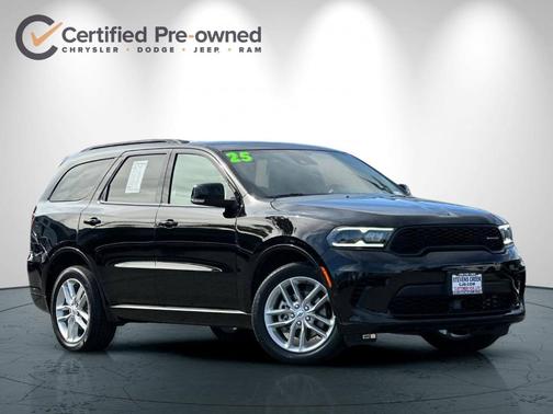 DB Black Crystal Clearcoat 2025 Dodge Durango GT