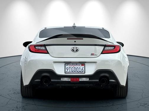 2025 Toyota GR86 Premium