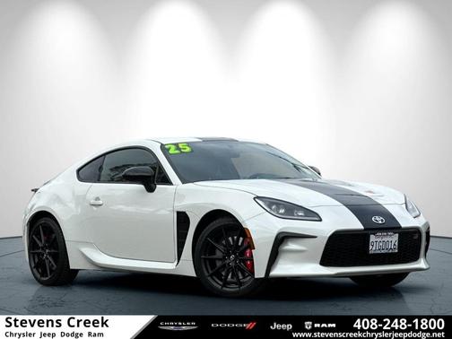 2025 Toyota GR86 Premium