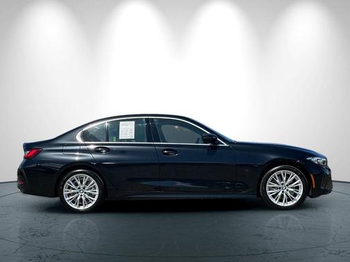 2024 BMW 330 i