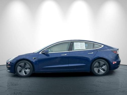 Blue 2018 Tesla Model 3 Long Range