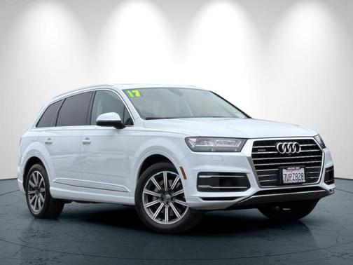 2017 Audi Q7 3.0T Premium Plus