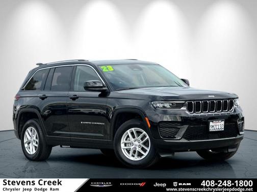 Diamond Black 2023 Jeep Grand Cherokee Laredo
