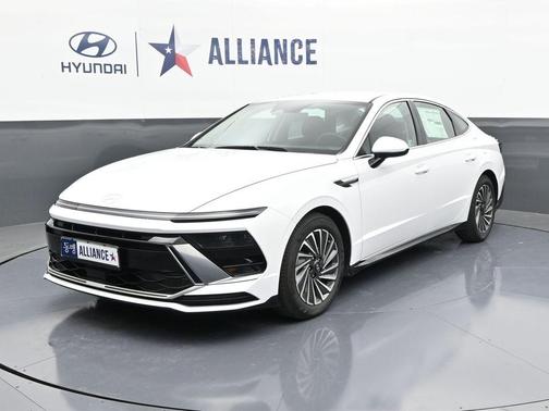 2025 Hyundai SONATA Hybrid SEL